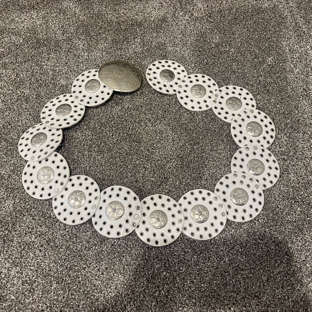 White waist belt